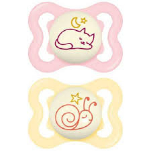 MAM 2 Sucettes Supreme Nuit 2-6 Mois - Modèle : Chat et Escargot